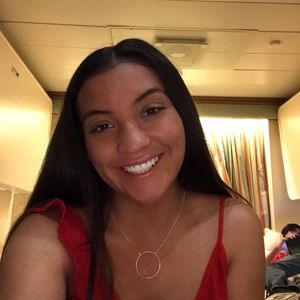 Meet your Posher, Mikayla